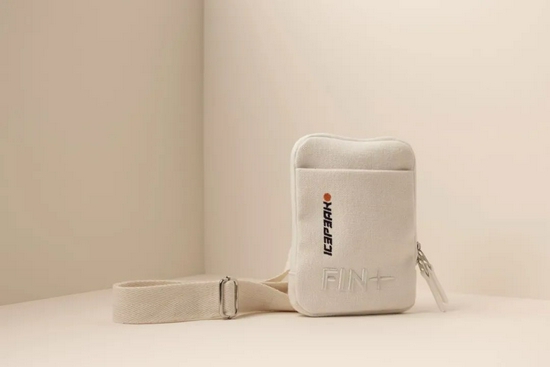 户外运动品牌 Icepeak 使用 Spinnova 纤维为参加冬奥会的芬兰运动员制作了小挎包